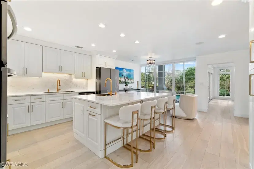 Picture of 5074 Seahorse Ave, Naples FL 34103