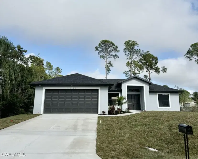Picture of 4116 2Nd St Sw, Lehigh Acres FL 33976