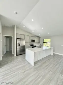 Picture of 4116 2Nd St Sw, Lehigh Acres, FL 33976