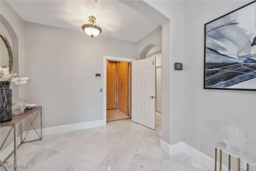 Picture of 2830 Tiburon Blvd E 102, Naples FL 34109