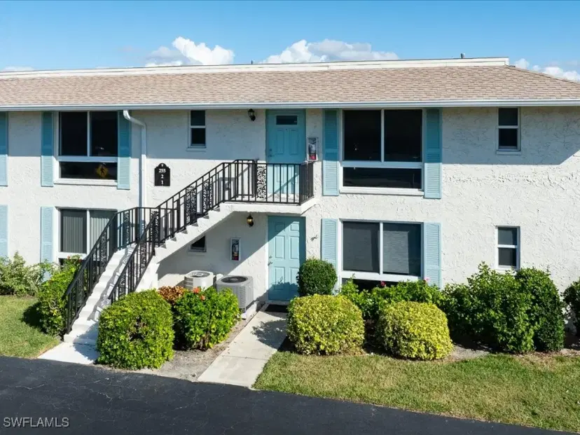 Picture of 255 Palm Dr 255-2, Naples FL 34112