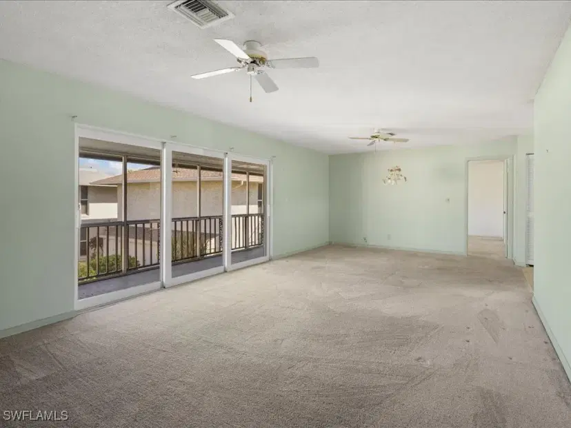 Picture of 255 Palm Dr 255-2, Naples FL 34112