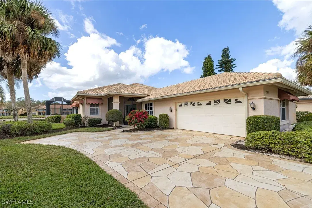 Picture of 13030 Southampton Dr, Bonita Springs, FL 34135