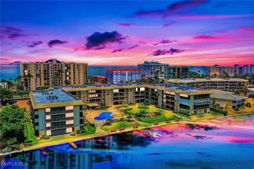 Picture of 3200 Gulf Shore Blvd N 401, Naples FL 34103