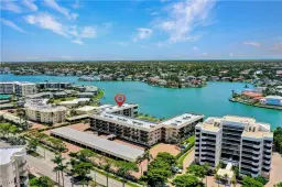 Picture of 3200 Gulf Shore Blvd N 401, Naples, FL 34103