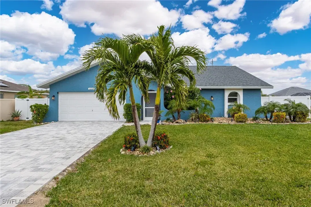 Picture of 829 SW 18Th St, Cape Coral, FL 33991