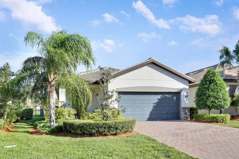 Picture of 633 SE Monet Drive, Port St Lucie FL 34984