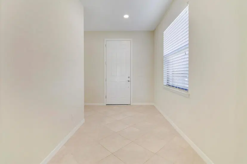 Picture of 633 SE Monet Drive, Port St Lucie FL 34984