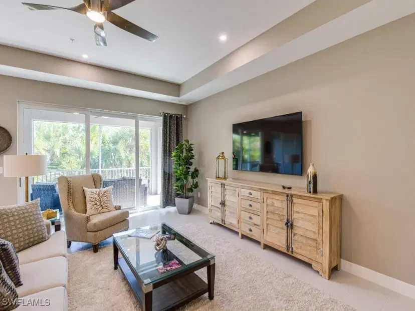 Picture of 202 Indies Dr E 201, Naples FL 34114