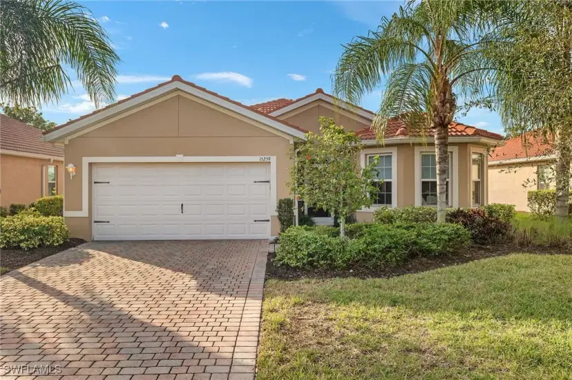Picture of 15259 Yellow Wood Dr, Alva FL 33920