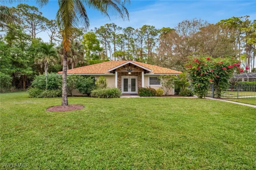 Picture of 2347 Coach House Ln, Naples FL 34105