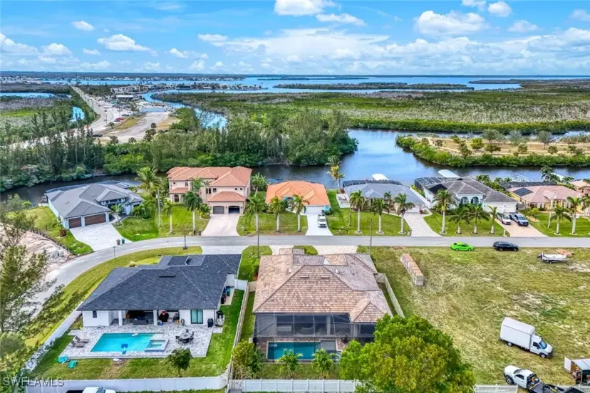 Picture of 605 SW 39Th Ave, Cape Coral FL 33991