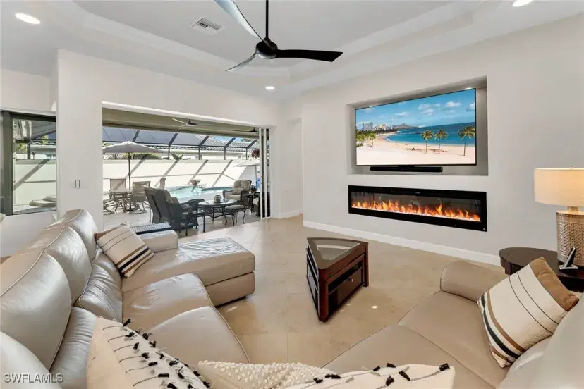 Picture of 15949 Paseo Ln, Naples FL 34110