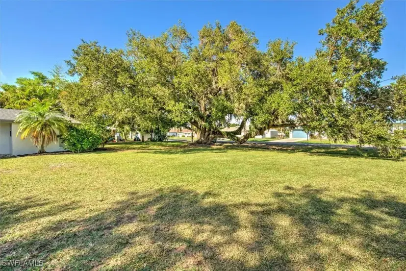 Picture of 13787 River Forest Dr, Fort Myers FL 33905