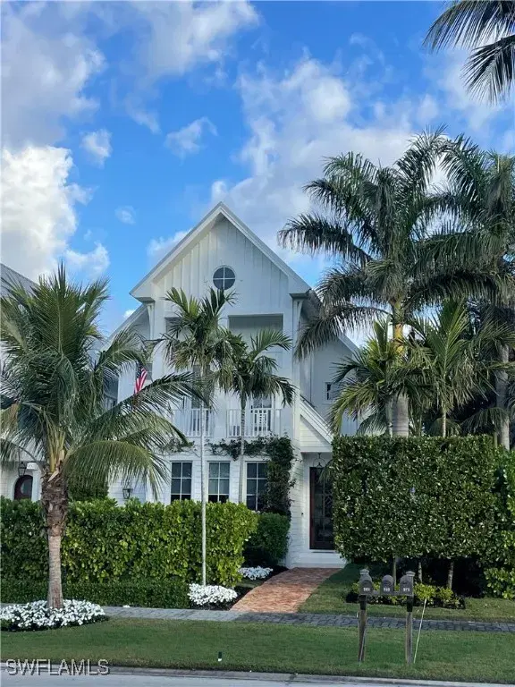 Picture of 915 10Th Ave S, Naples FL 34102