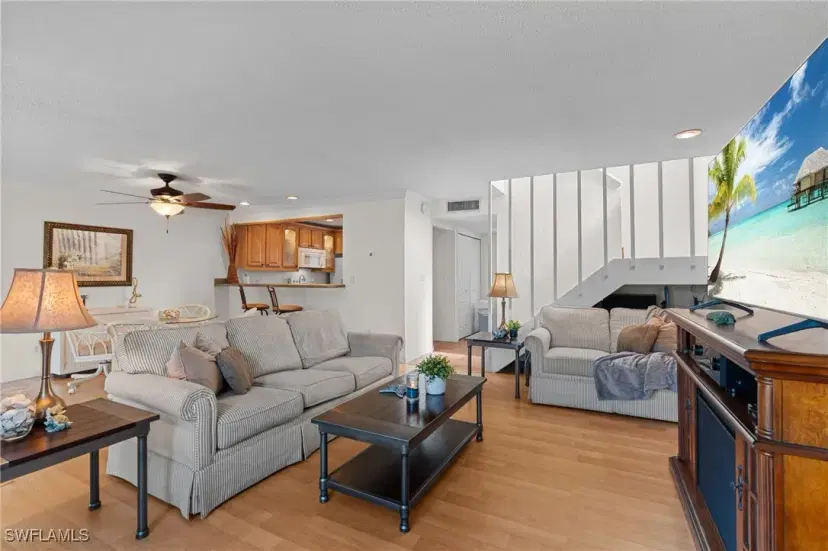 Picture of 4263 Island Cir 3, Fort Myers FL 33919