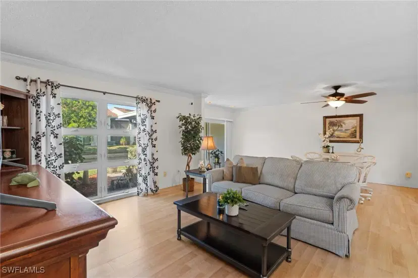 Picture of 4263 Island Cir 3, Fort Myers FL 33919