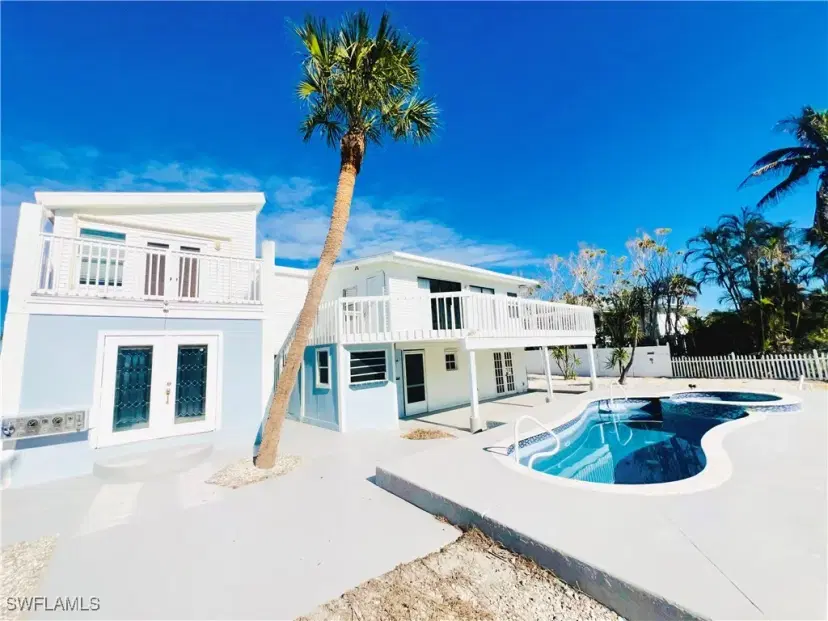 Picture of 292 Sterling Ave, Fort Myers Beach FL 33931
