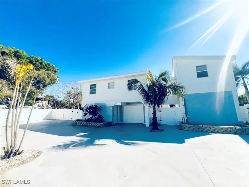 Picture of 292 Sterling Ave, Fort Myers Beach FL 33931