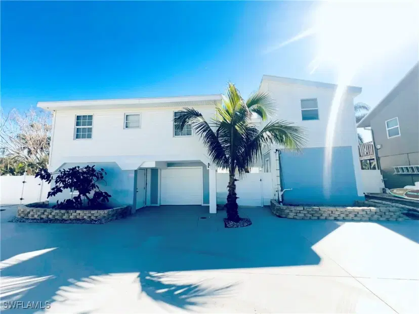 Picture of 292 Sterling Ave, Fort Myers Beach FL 33931