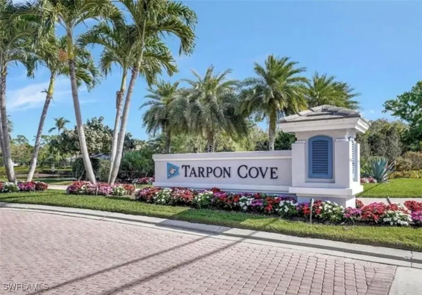 Picture of 817 Carrick Bend Cir 102, Naples FL 34110