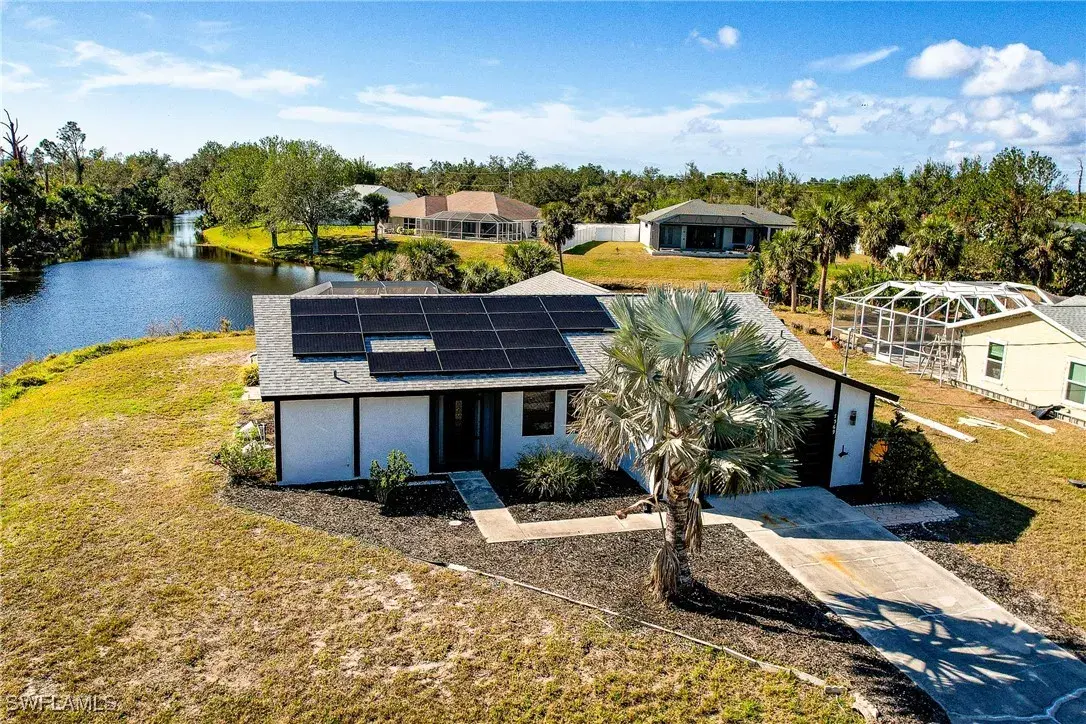 Picture of 7569 Jennifer Dr, Port Charlotte, FL 33981