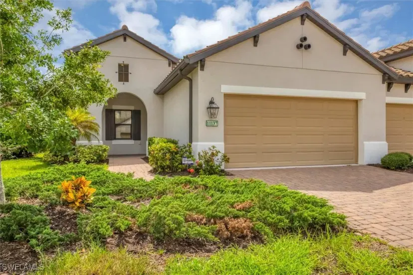 Picture of 11137 Mcdermott Ct, Englewood FL 34223