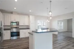 Picture of 24 Red Poinciana Dr, Fort Myers, FL 33908
