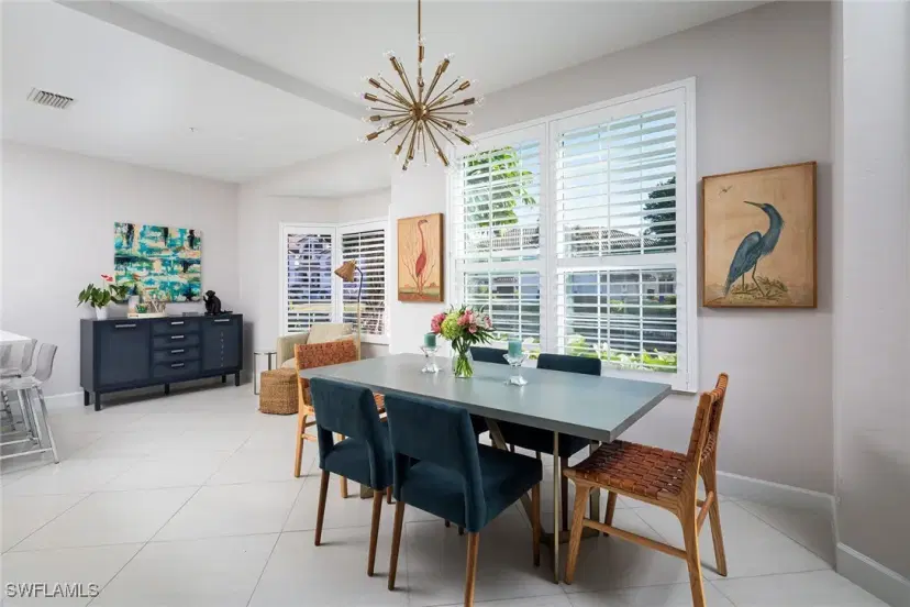 Picture of 142 Colonade Cir, Naples FL 34103
