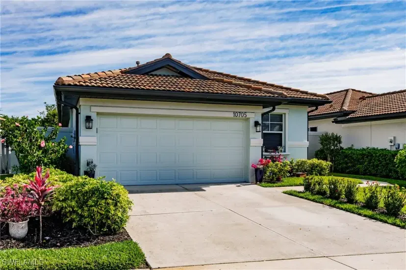 Picture of 10705 Avila Cir, Fort Myers FL 33913