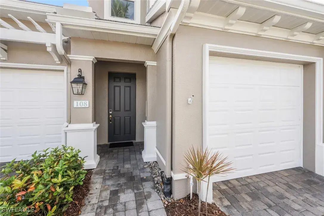 Picture of 6916 Avalon Cir 108, Naples, FL 34112