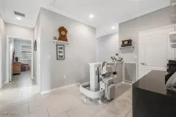 Picture of 6916 Avalon Cir 108, Naples, FL 34112