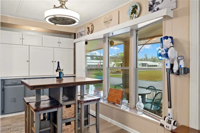 Picture of 788 Roses Ln, North Fort Myers FL 33917