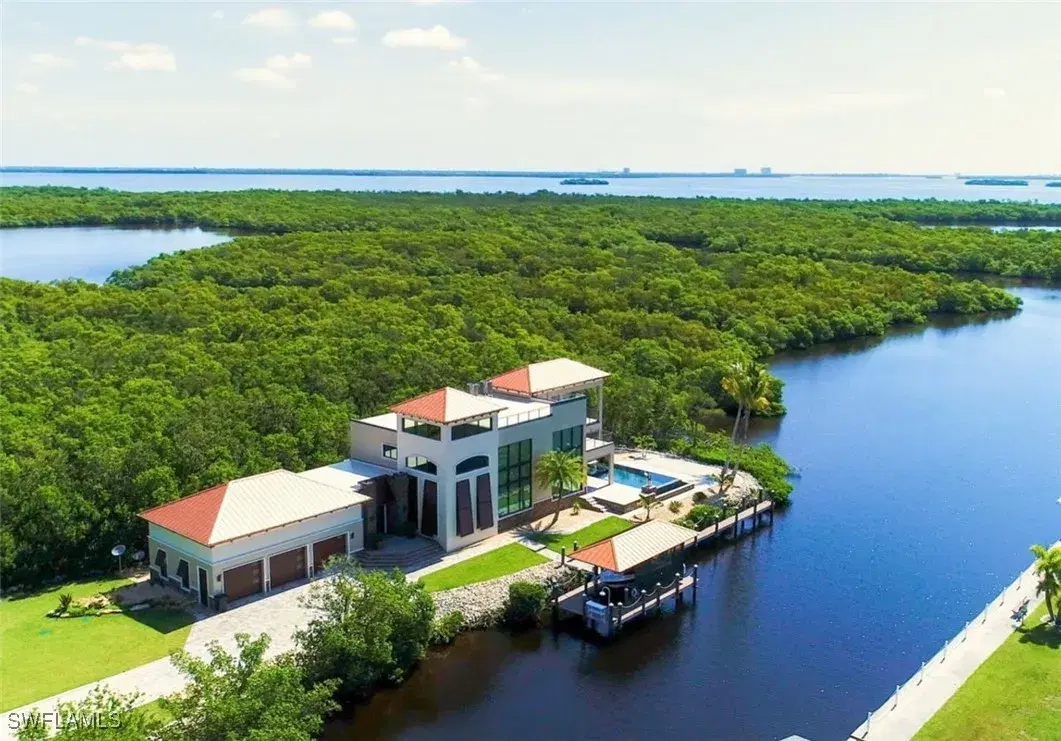 Picture of 2755 Cussell Dr, St. James City, FL 33956