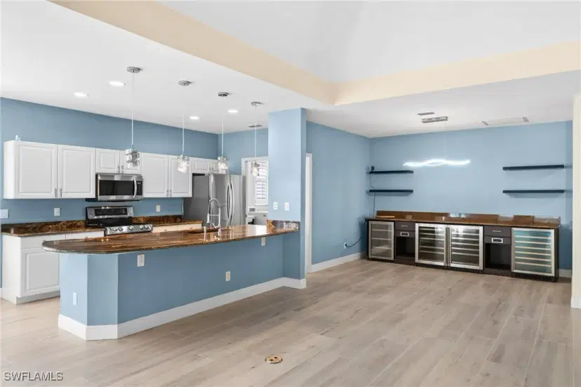 Picture of 4269 Hampton Ln, Naples FL 34119