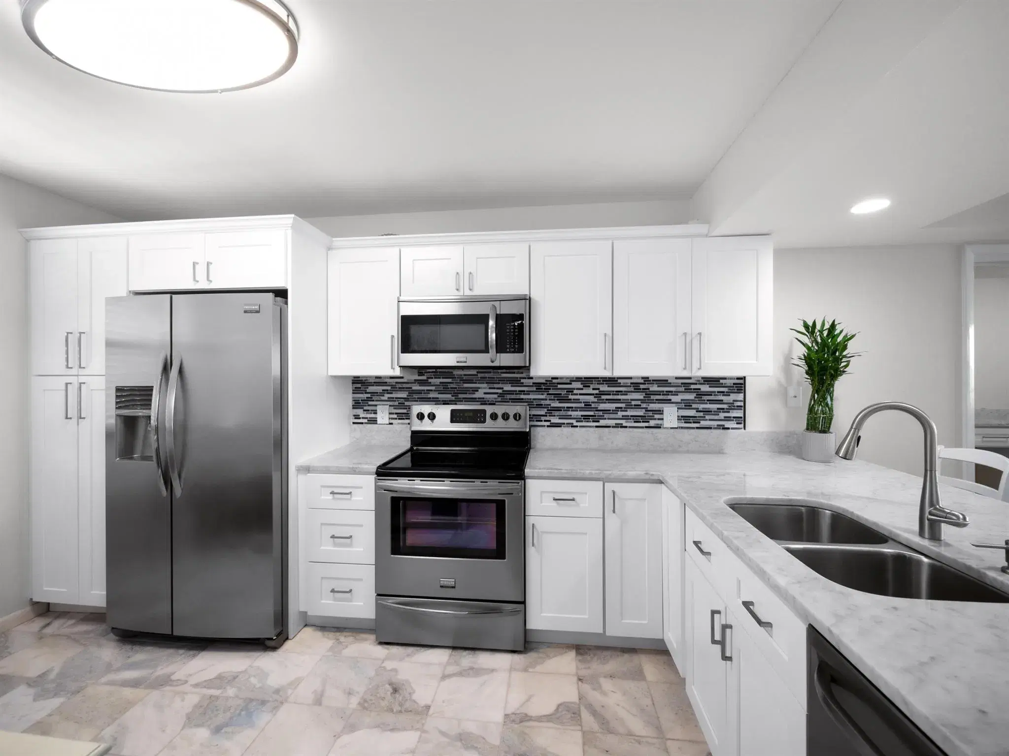 Picture of 2621 Village Boulevard 404, West Palm Beach, FL 33409