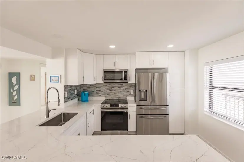 Picture of 26300 Hickory Blvd 806, Bonita Springs FL 34134