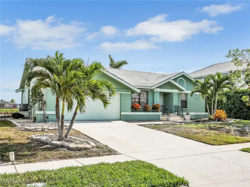 Picture of 61 Hickory Ct, Marco Island FL 34145