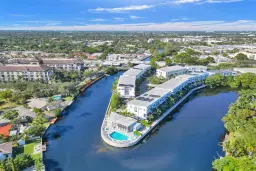 Picture of 2900 NE 12Th Ter 19, Oakland Park, FL 33334