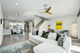 Picture of 2900 NE 12Th Ter 19, Oakland Park, FL 33334