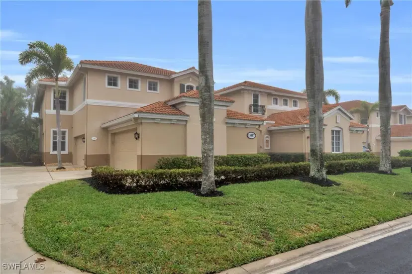 Picture of 11037 Harbour Yacht CT 201, Fort Myers FL 33908