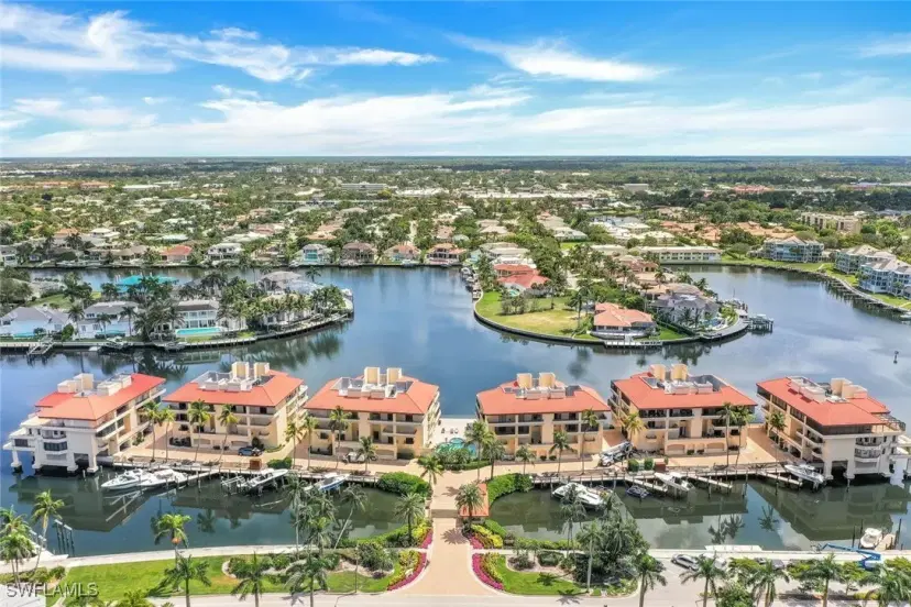 Picture of 4400 Gulf Shore Blvd N 4-405, Naples FL 34103