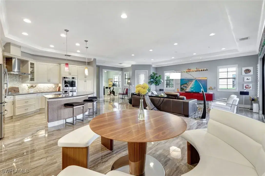 Picture of 2431 Breakwater Way 10-101, Naples, FL 34112