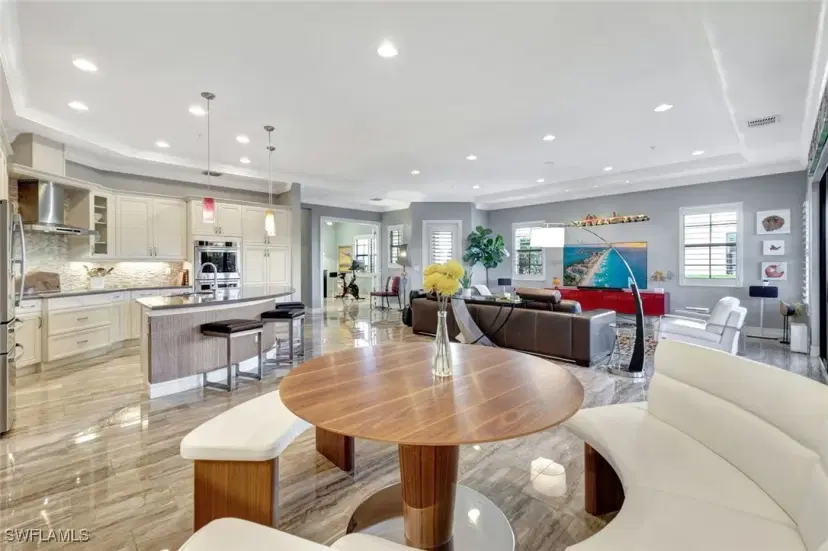 Picture of 2431 Breakwater Way 10-101, Naples FL 34112