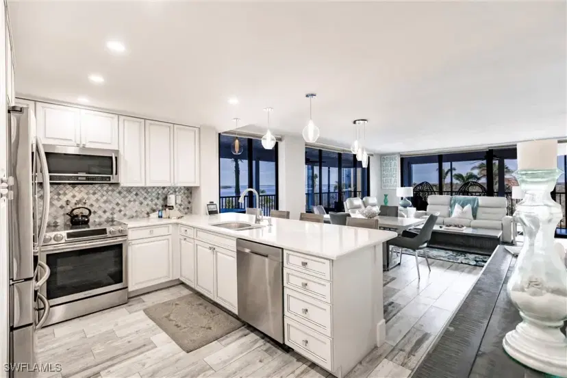 Picture of 17170 Harbour Point Dr 437, Fort Myers FL 33908