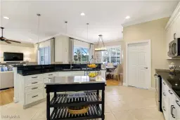 Picture of 7520 Citrus Hill Ln, Naples, FL 34109