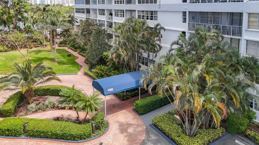 Picture of 1160 N Federal Hwy 216, Fort Lauderdale FL 33304