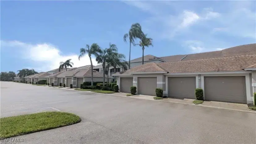 Picture of 8091 Queen Palm Ln 315, Fort Myers FL 33966