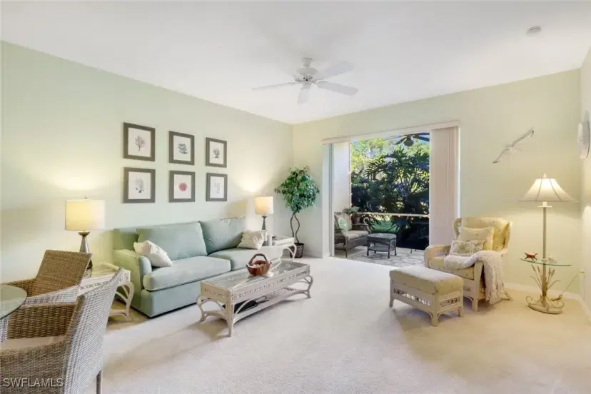 Picture of 377 Robin Hood Cir 102, Naples FL 34104
