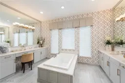Picture of 11222 Daphne Ct, Naples, FL 34120
